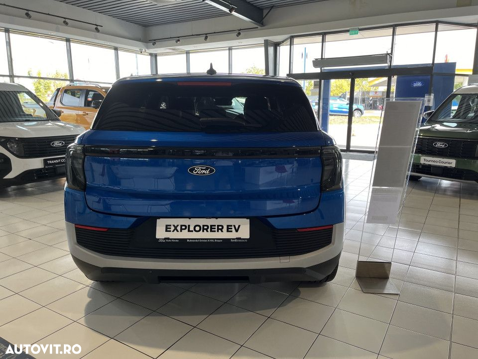 Ford Explorer - 8