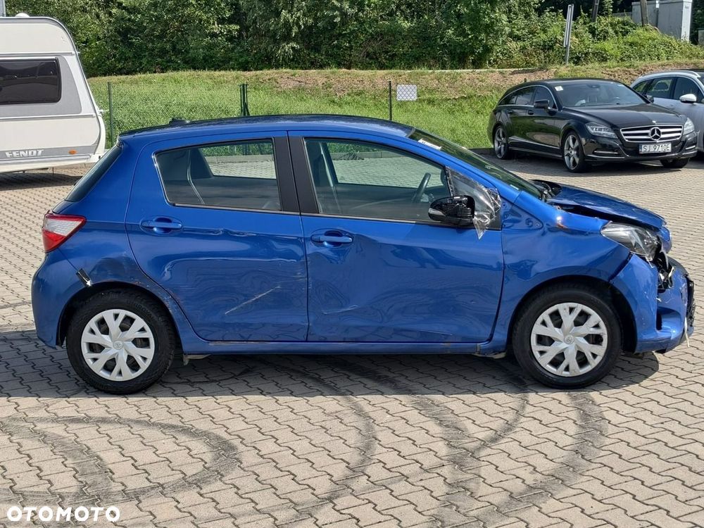 Toyota Yaris - 8