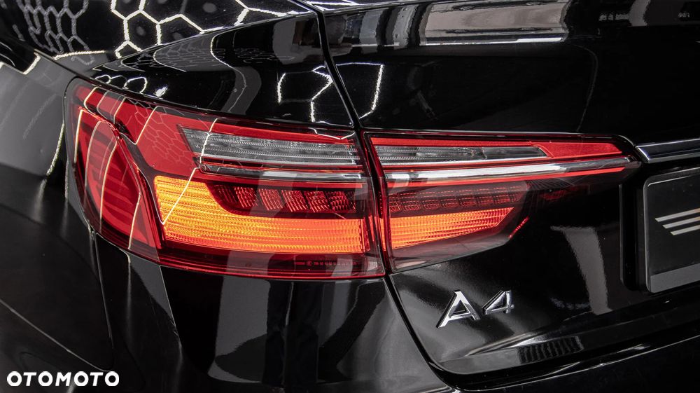 Audi A4 Limousine 35 TFSI mHEV Advanced S tronic - 11