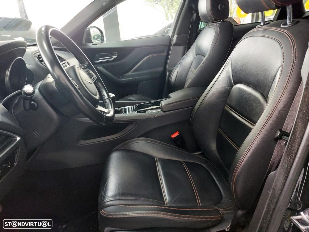 Jaguar F-Pace 2.0 i4D Prestige AWD - 37