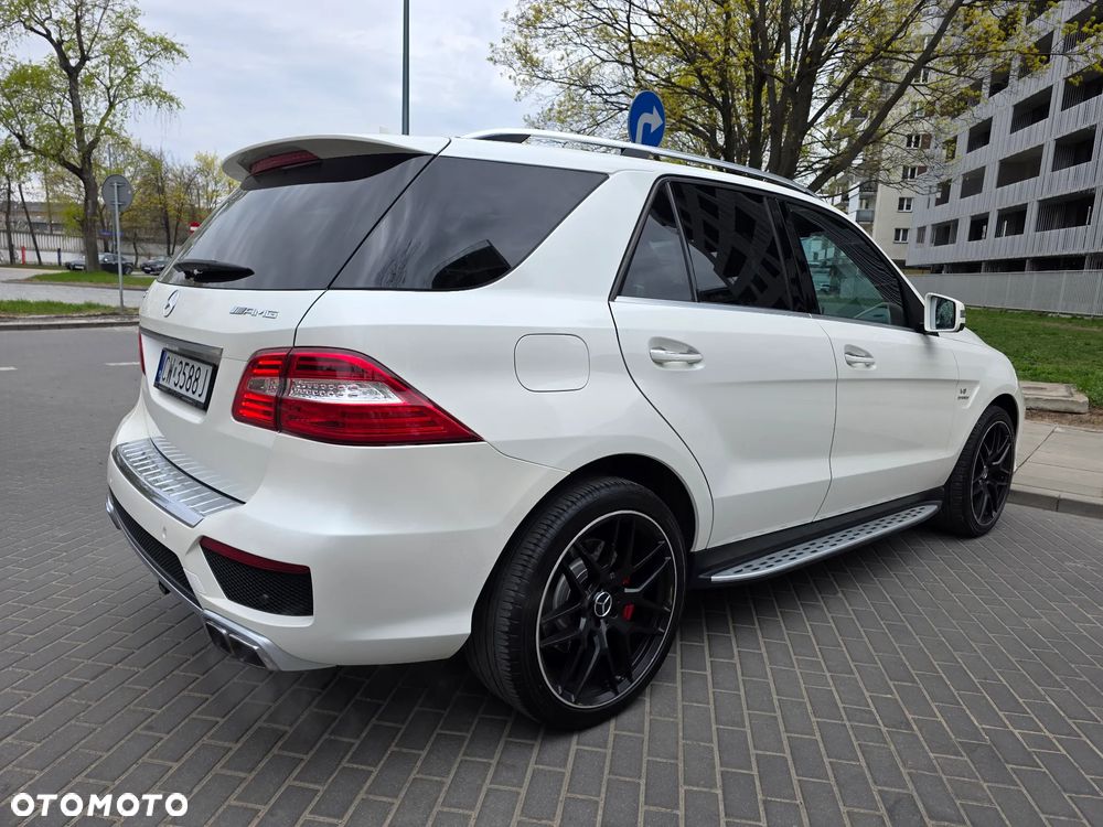Mercedes-Benz ML 63 AMG 4-Matic - 28