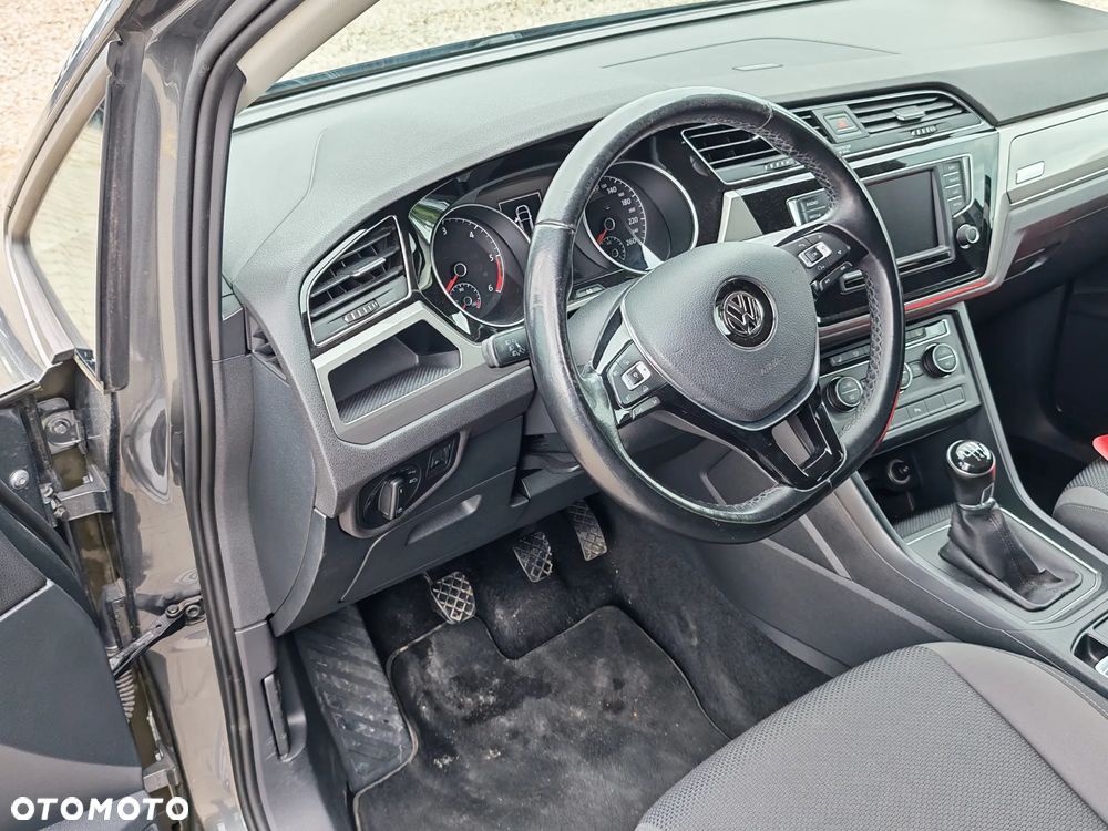 Volkswagen Touran 1.6 TDI SCR (BlueMotion Technology) SOUND - 13