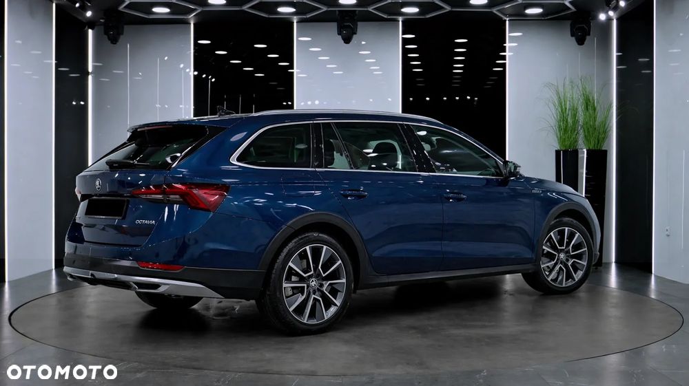 Skoda Octavia 2.0 TSI 4x4 Scout DSG - 5