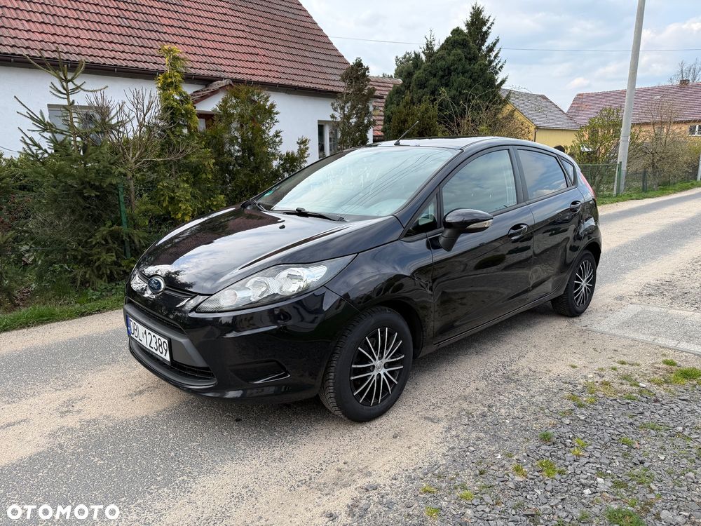Ford Fiesta 1.25 Ambiente - 1