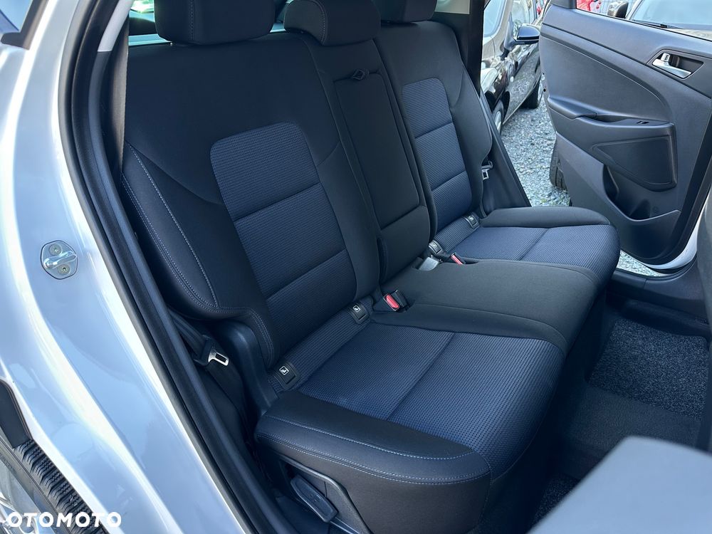 Hyundai Tucson 1.7 CRDI BlueDrive Comfort 2WD - 23