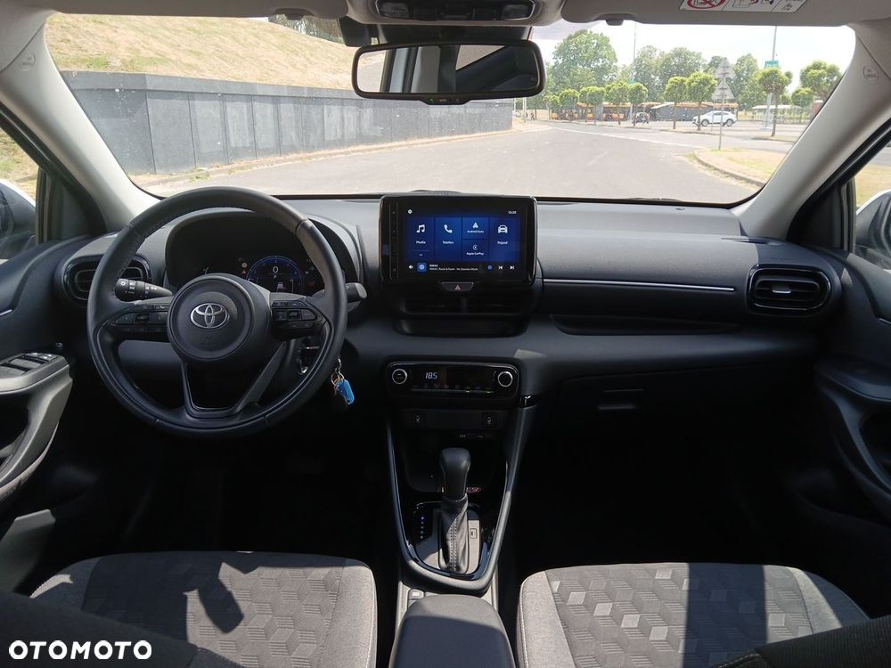 Toyota Yaris Hybrid 1.5 Style - 23