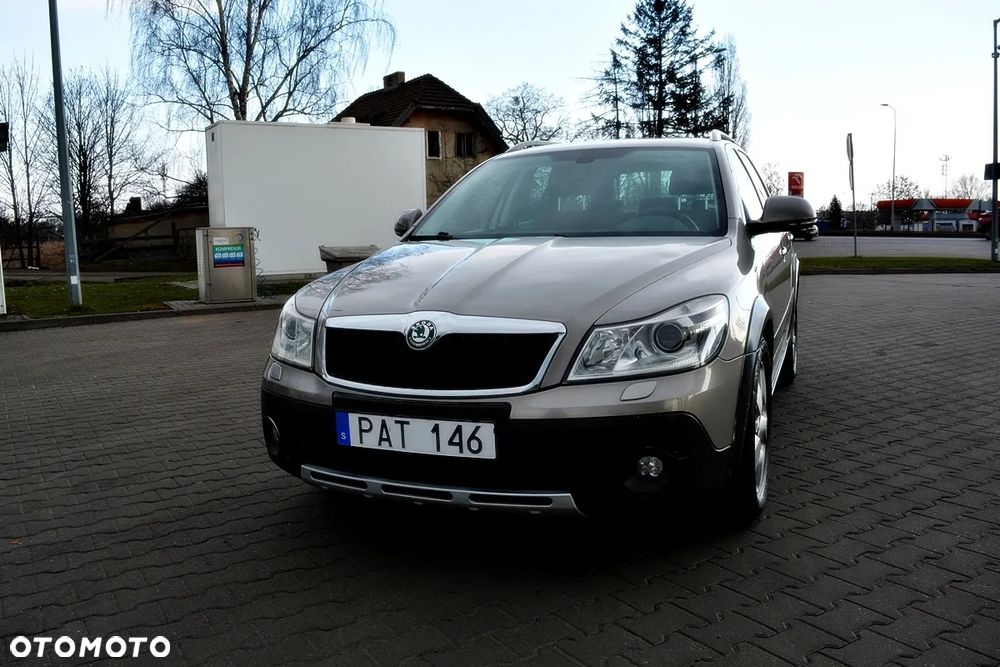 Skoda Octavia 2.0 TDI DPF 4x4 DSG Scout - 13