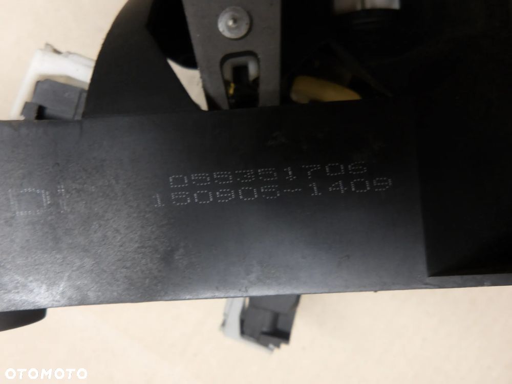 OPEL ASTRA III H HB 5D 1.9D HB 5D LEWAREK WYBIERAK ZMIANY BIEGÓW 055351706 - 5