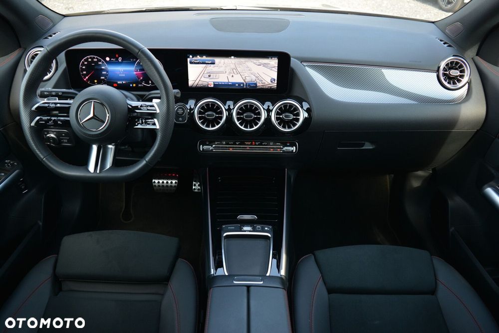 Mercedes-Benz GLA 200 d AMG Line 8G-DCT - 21