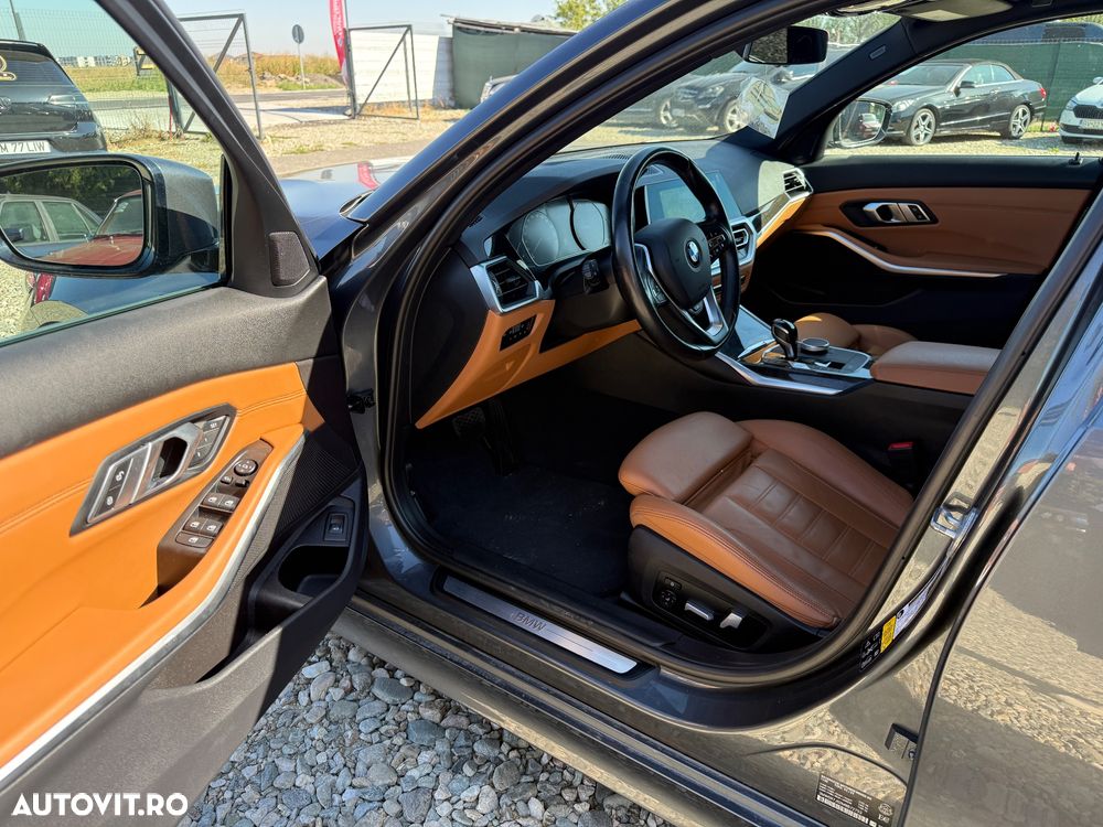BMW Seria 3 330i xDrive AT - 8