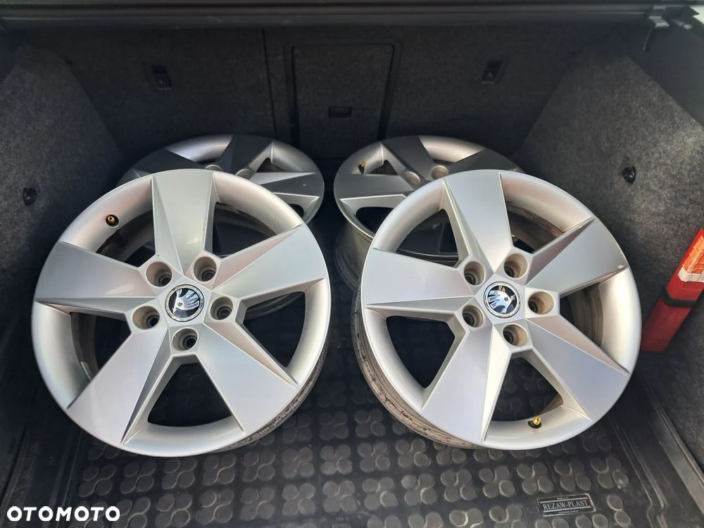 Skoda Octavia 1.4 TSI Ambition - 12