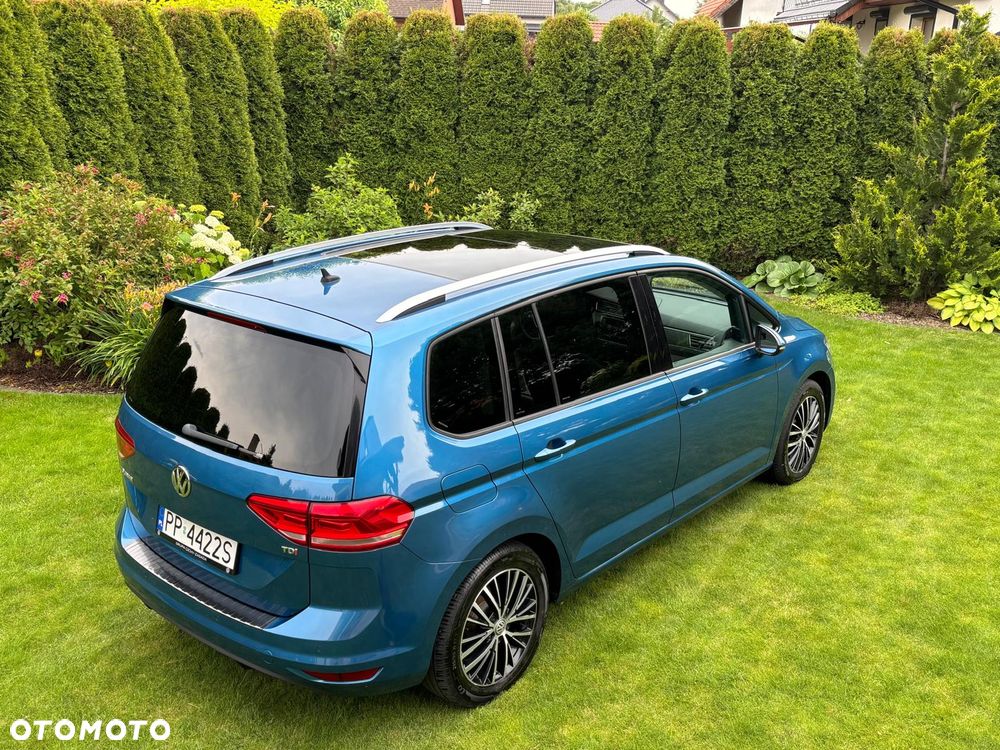 Volkswagen Touran - 3