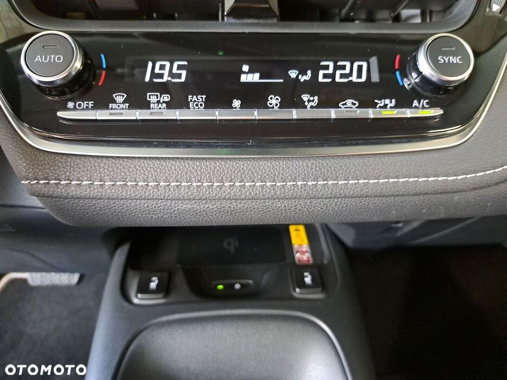 Toyota Corolla 1.8 Hybrid Comfort - 27