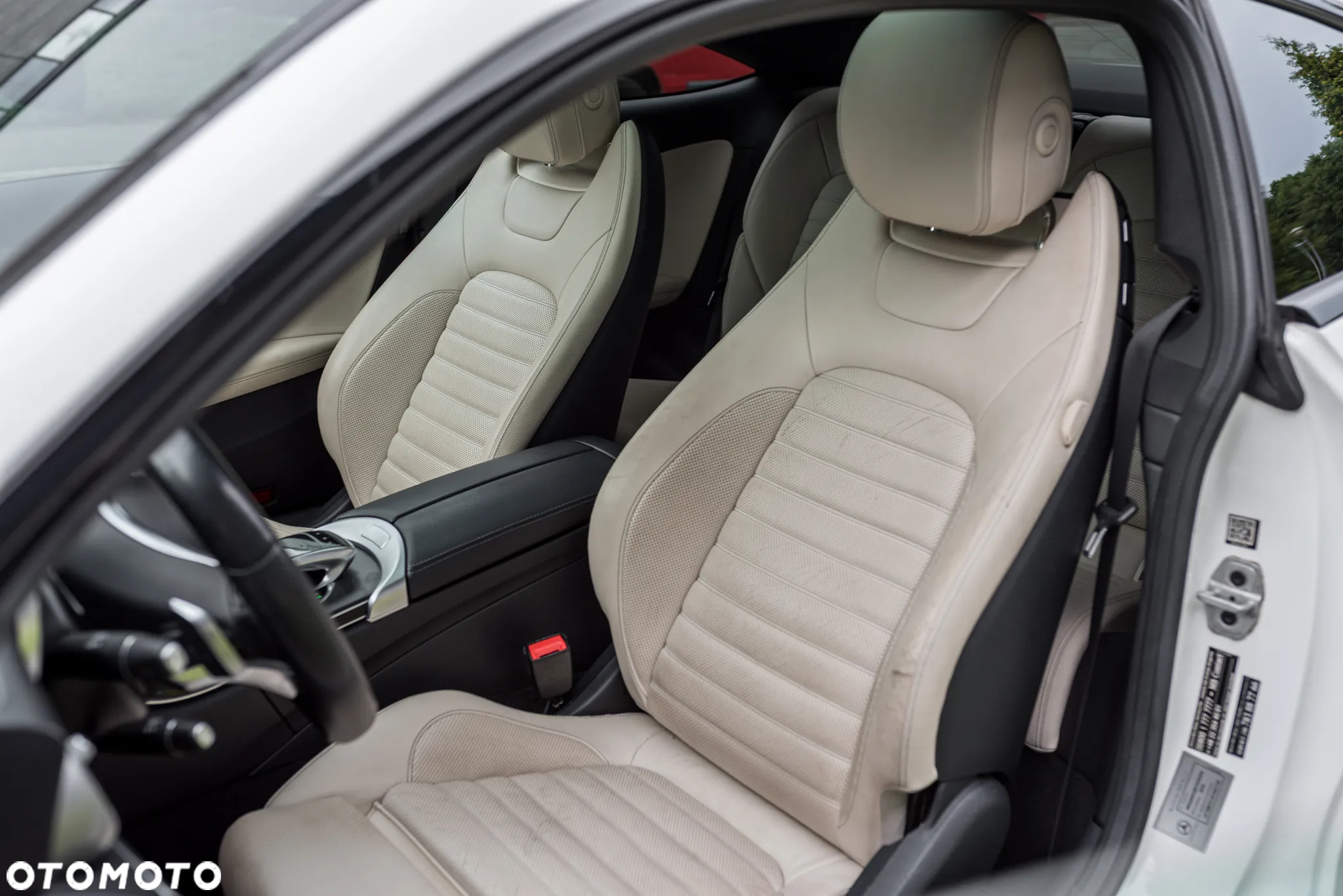 Mercedes-Benz Klasa C 300 7G-TRONIC - 18