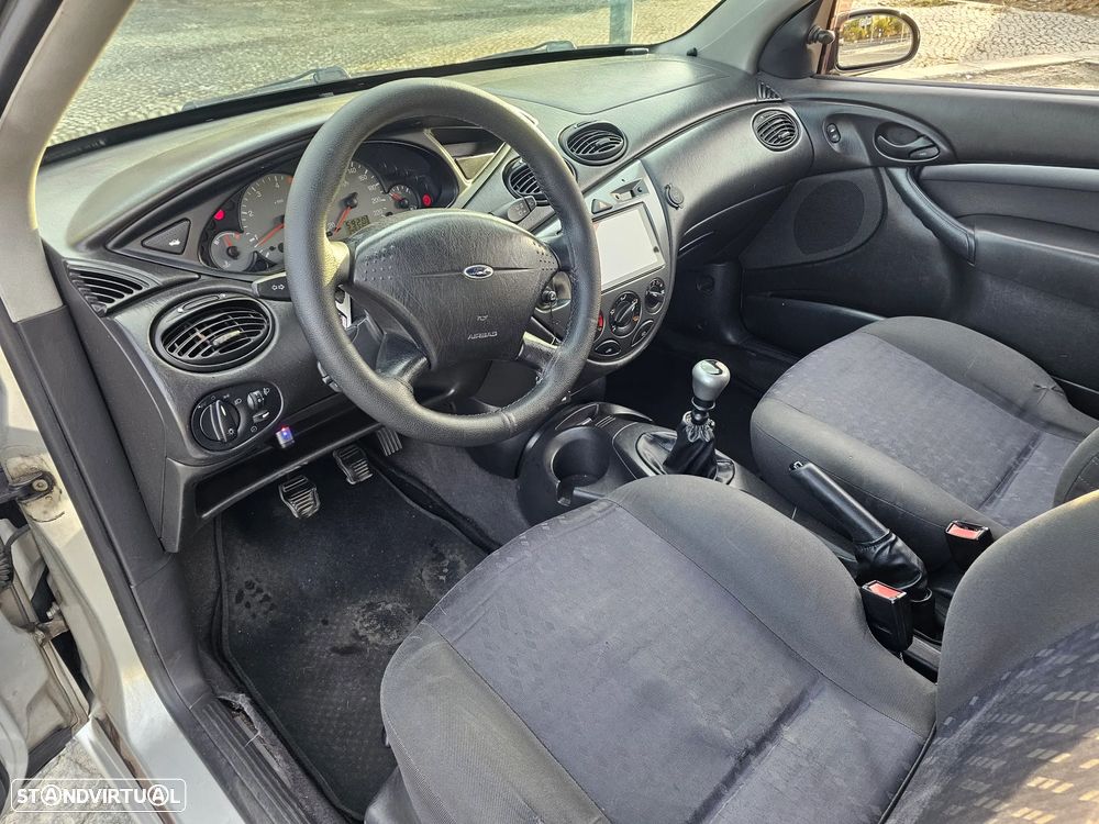 Ford Focus - 8