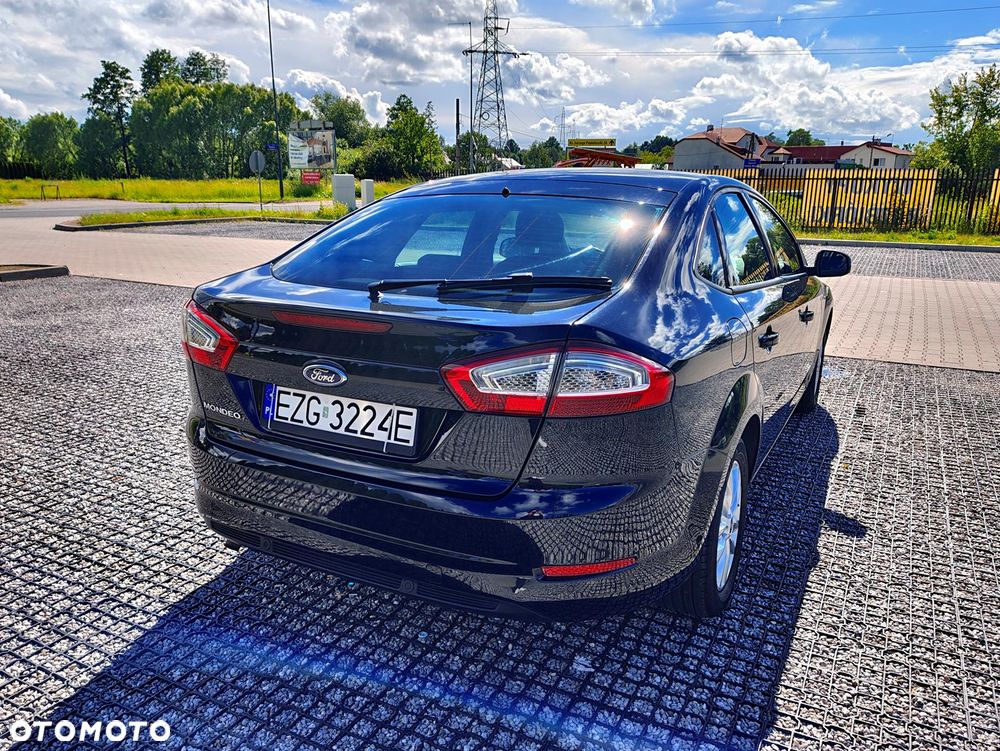 Ford Mondeo 2.0 Trend - 10