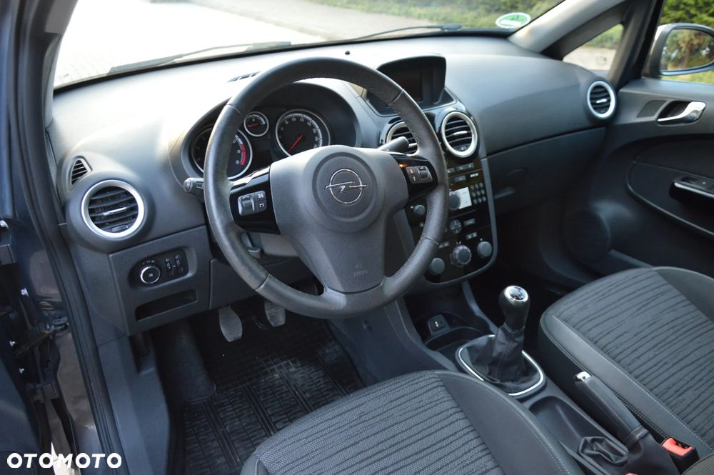 Opel Corsa 1.4 16V Energy - 13