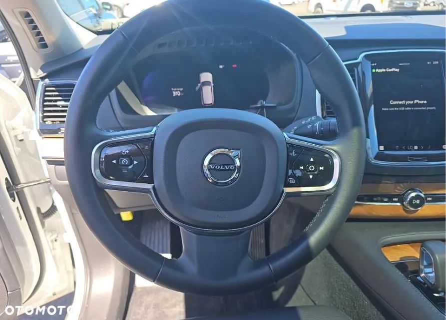 Volvo XC 90 - 8