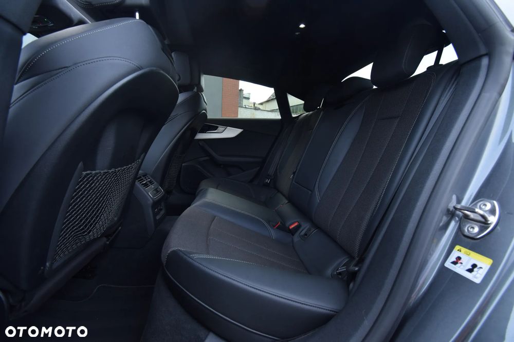 Audi A5 Sportback 40 TDI quattro S tronic S line - 32