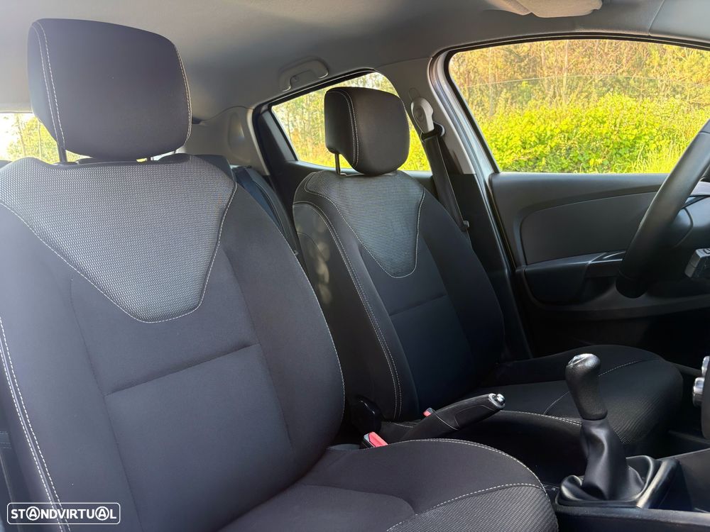 Renault Clio 1.5 dCi Luxe - 8