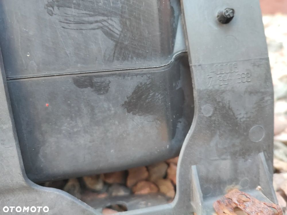 BMW E46 COUPE / CABRIO LIFT ORYGINALNY WLOT POWIETRZA DO CHŁODZENIA TARCZ HAMULCOWYCH POD ZDERZAK M-PAKIET LEWA / PRAWA O NR.  51 71 7 896 407 / 51 71 7 896 408	OEM W BARDZO DOBRYM STANIE - 10