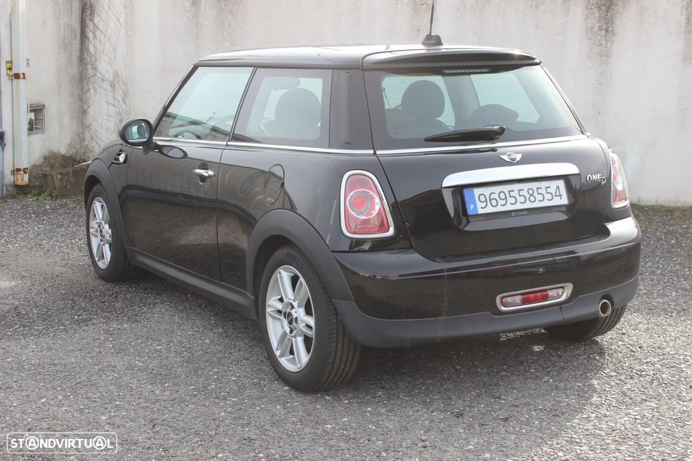 MINI 3 Portas One D - 4