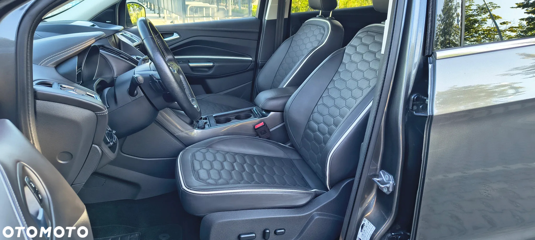 Ford Kuga 1.5 EcoBoost 2x4 Vignale - 9