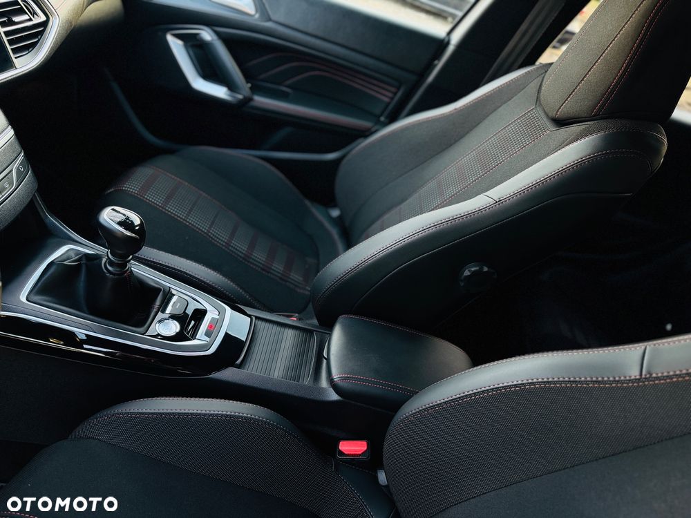 Peugeot 308 BlueHDi FAP 130 Stop & Start GT - 9