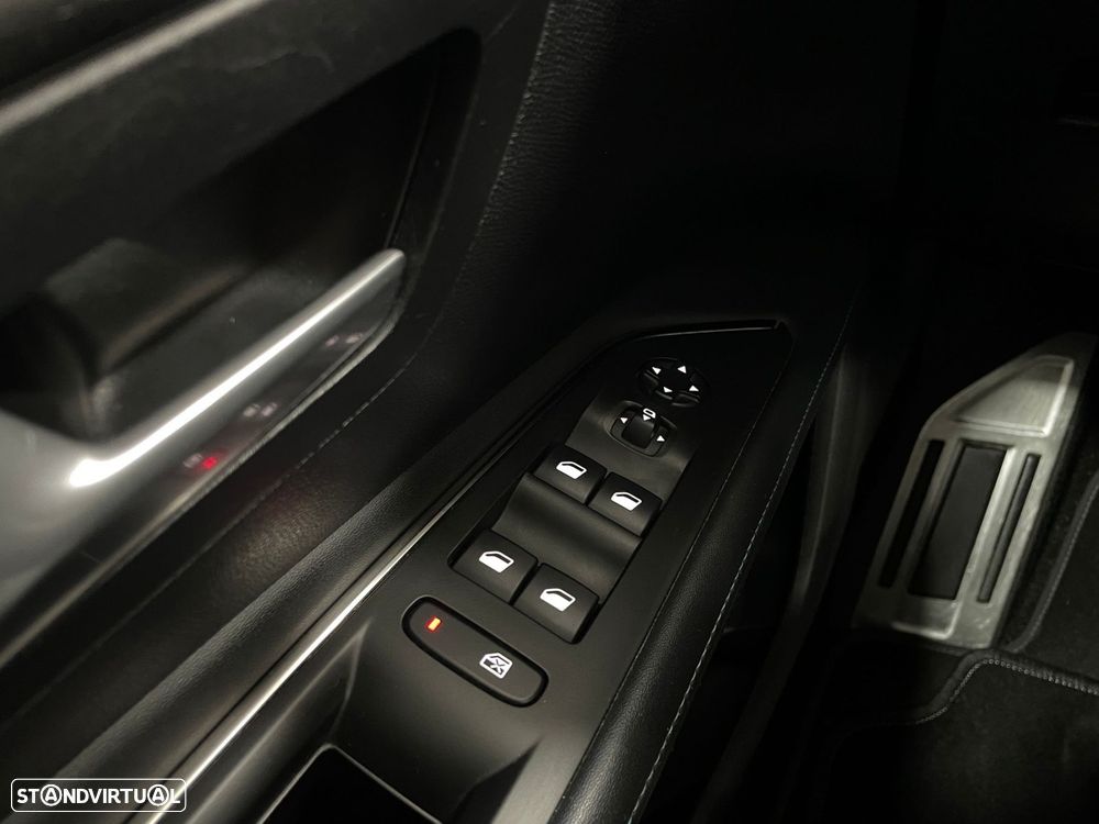Peugeot 3008 1.2 PureTech Allure EAT8 - 40