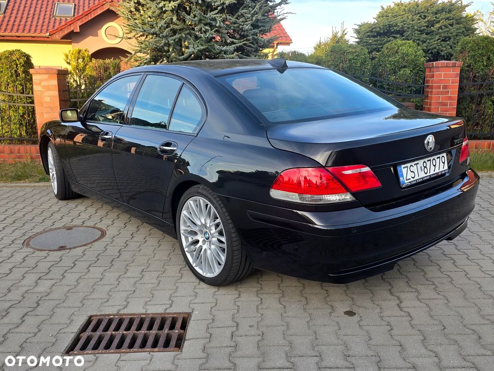 BMW Seria 7 750i - 3