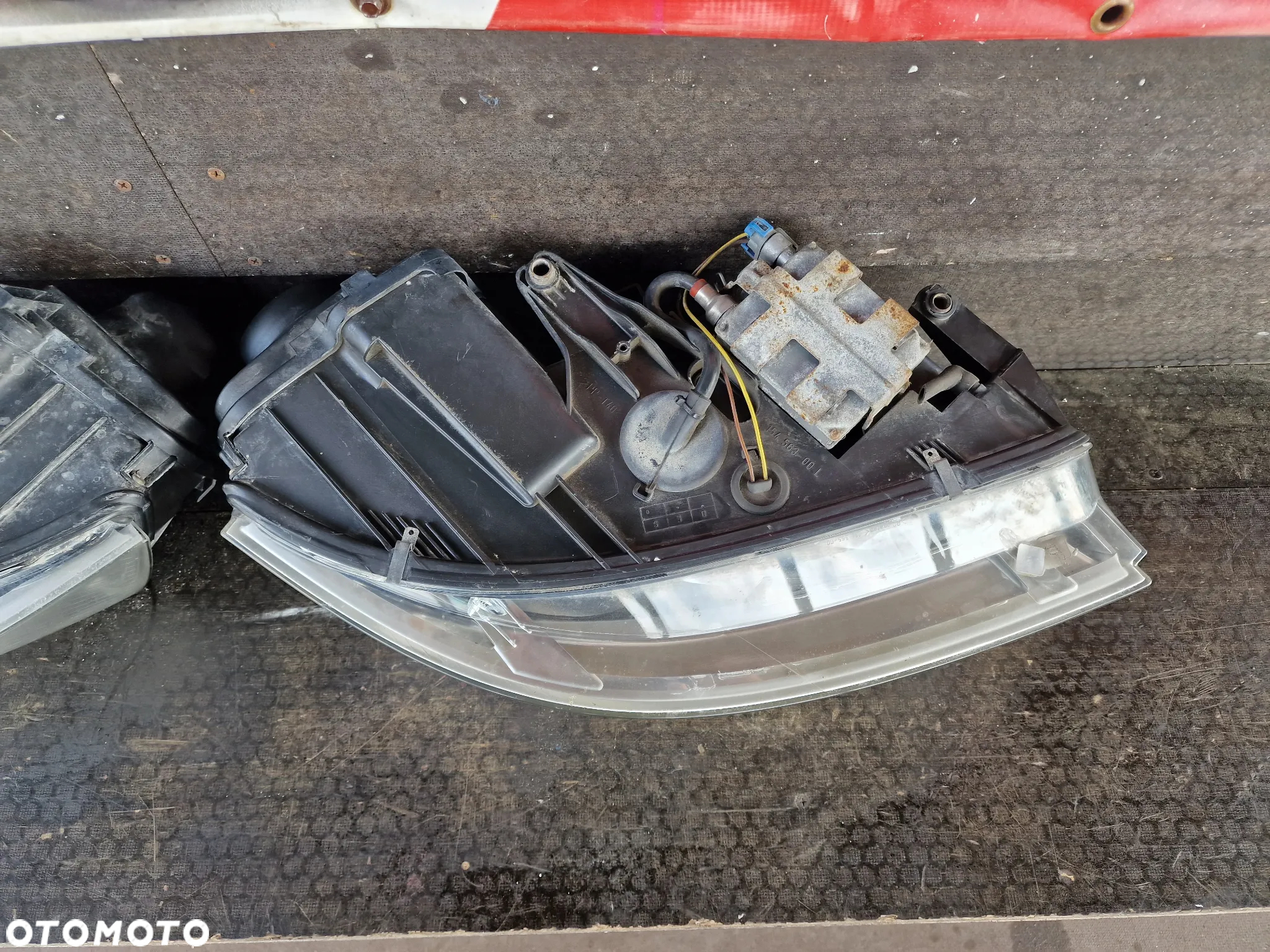 LAMPA PRZÓD PRAWA LEWA VW PASSAT B5 Lift Xenon 3B7 - 14