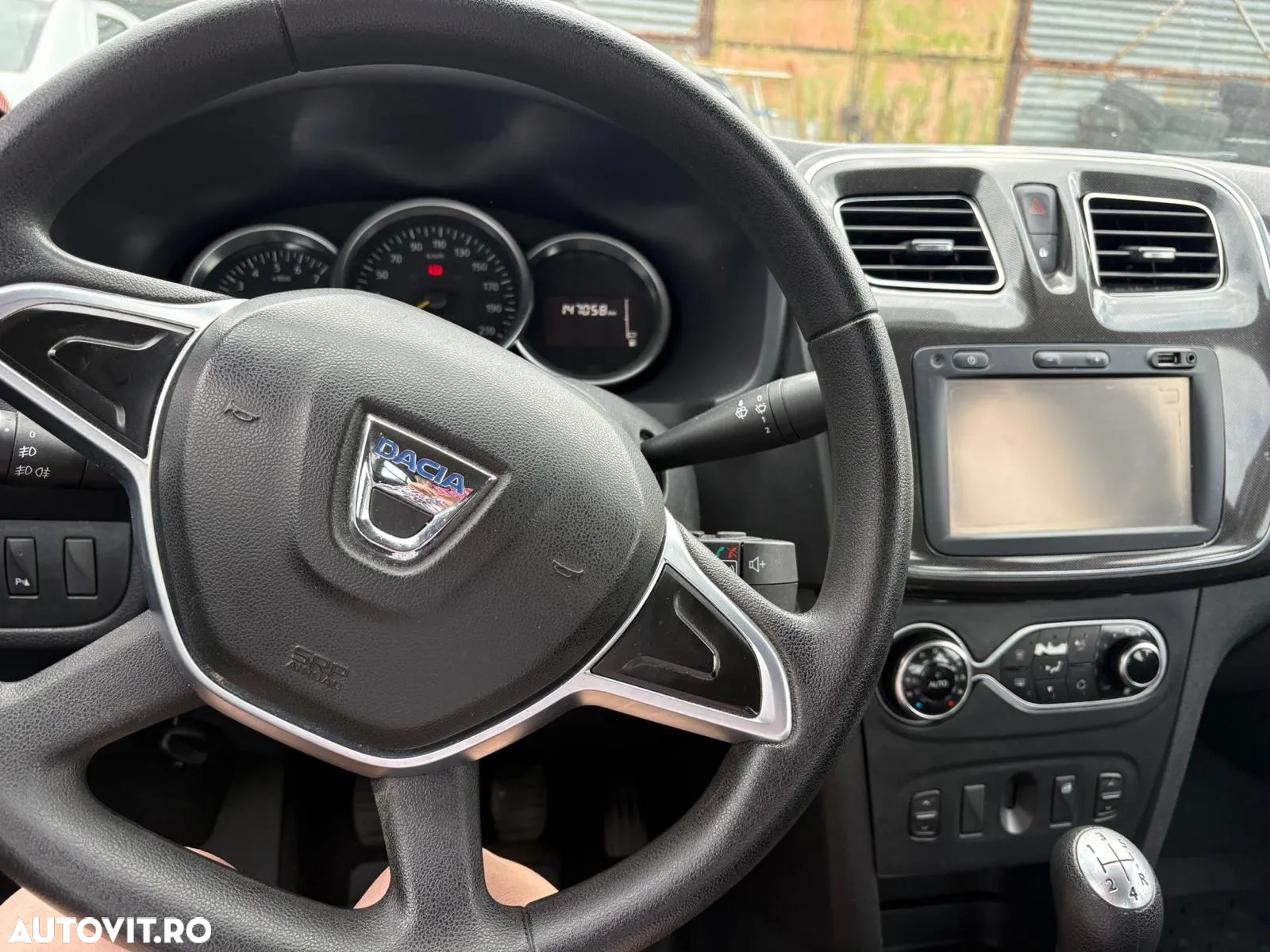 Dacia Logan 1.0 SCe SL PLUS - 5