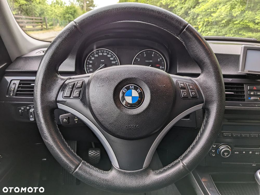 BMW Seria 3 318i Edition Exclusive - 30