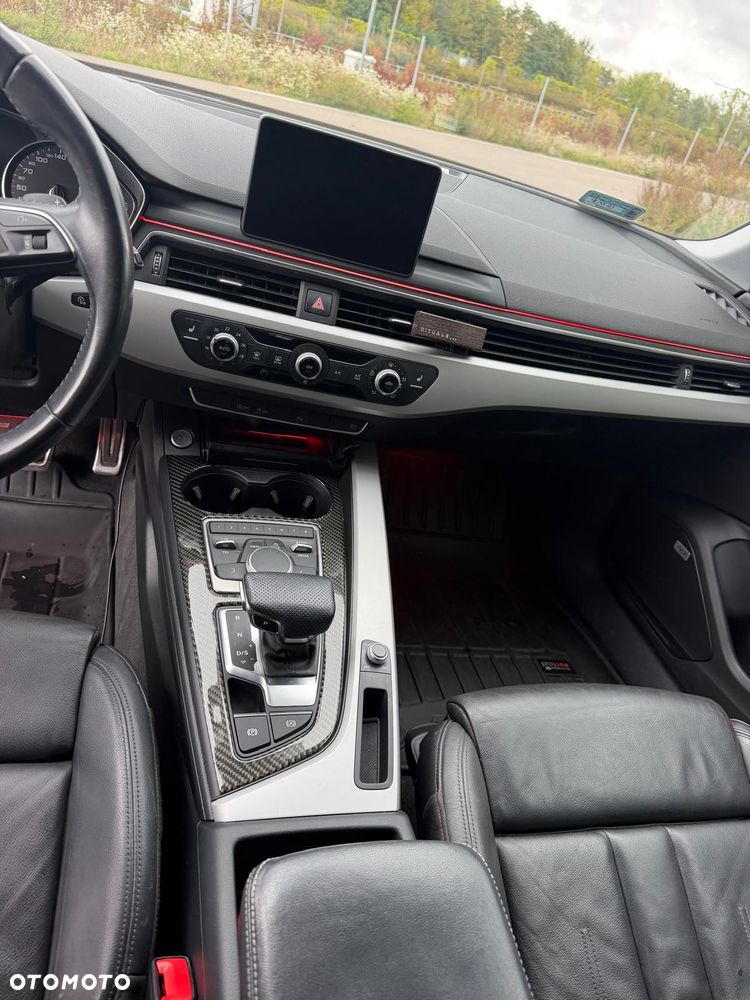 Audi A4 Avant 35 TFSI S tronic - 12