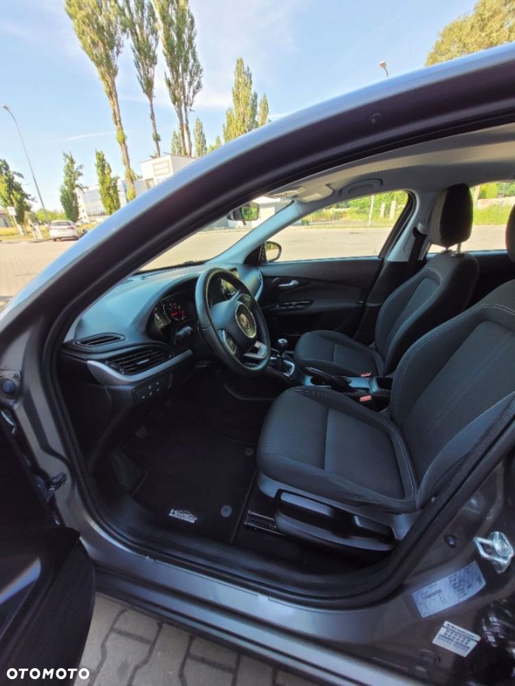 Fiat Tipo - 12