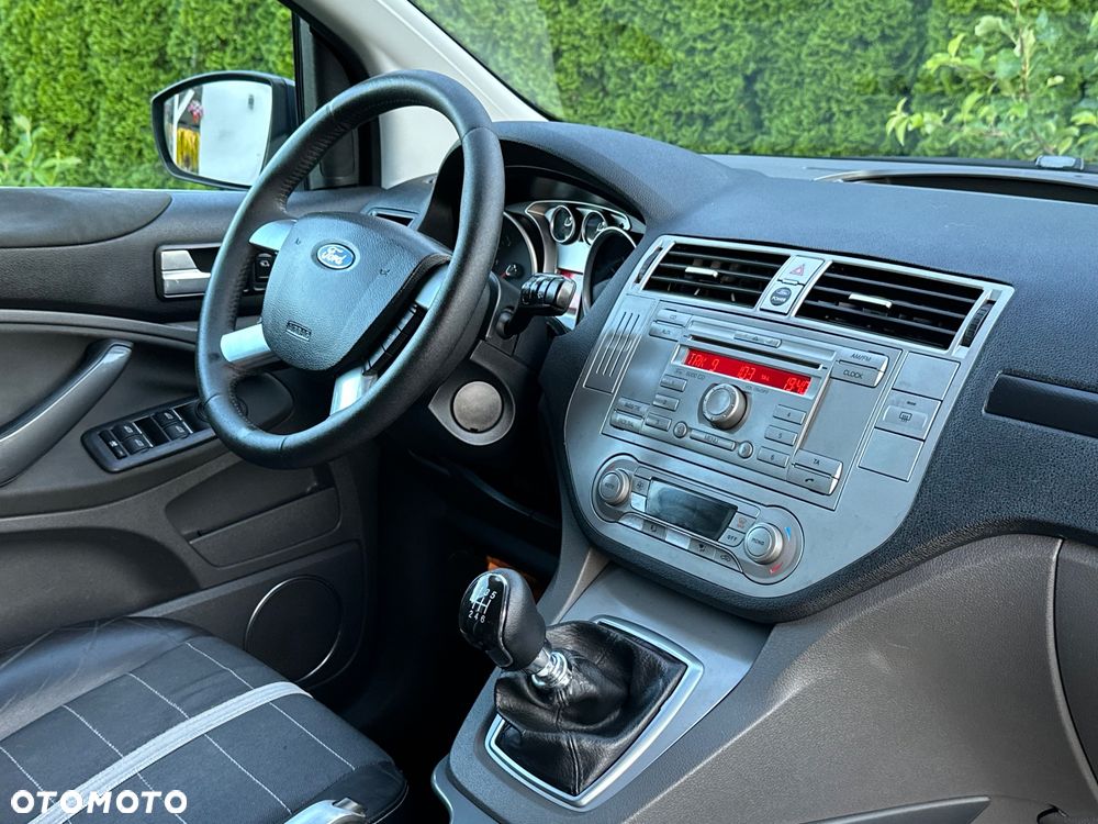 Ford Kuga 2.0 TDCi 4x4 Titanium - 35