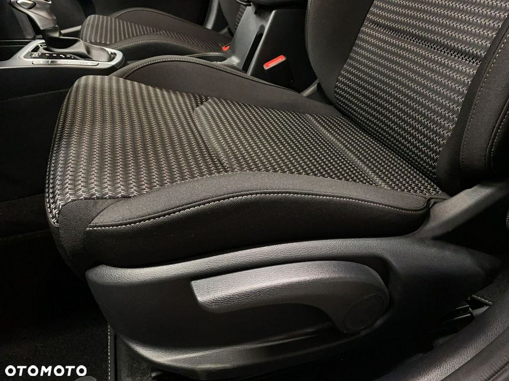 Kia Ceed - 14