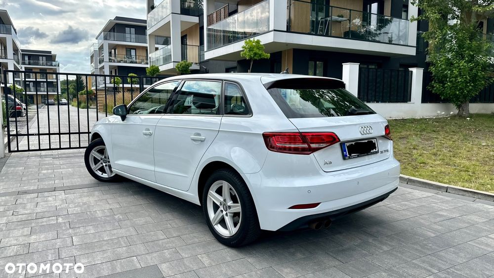 Audi A3 Sportback 1.5 TFSI S tronic - 4