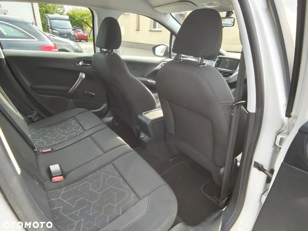 Peugeot 2008 120 VTI Active - 15