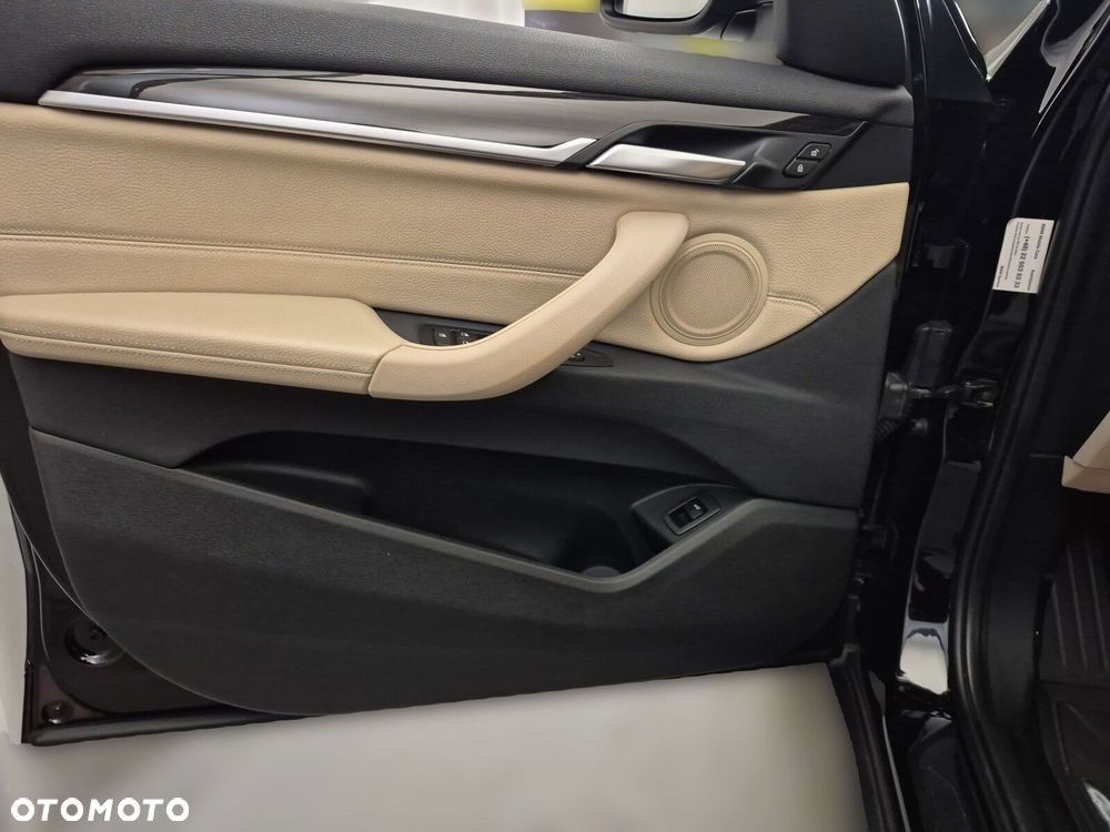 BMW X1 sDrive18d Advantage - 12