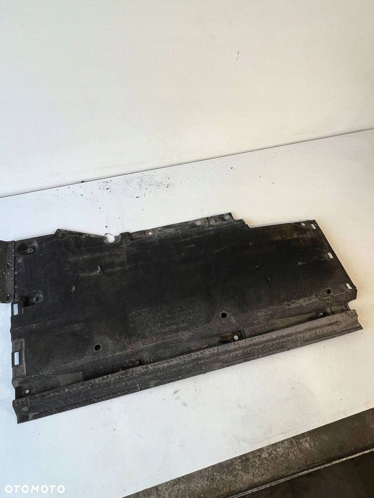 Osłona podwozia przednia Audi A4 S4 B8 8K 2013 PRZÓD - 1