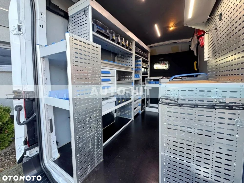 Ford Transit - 15