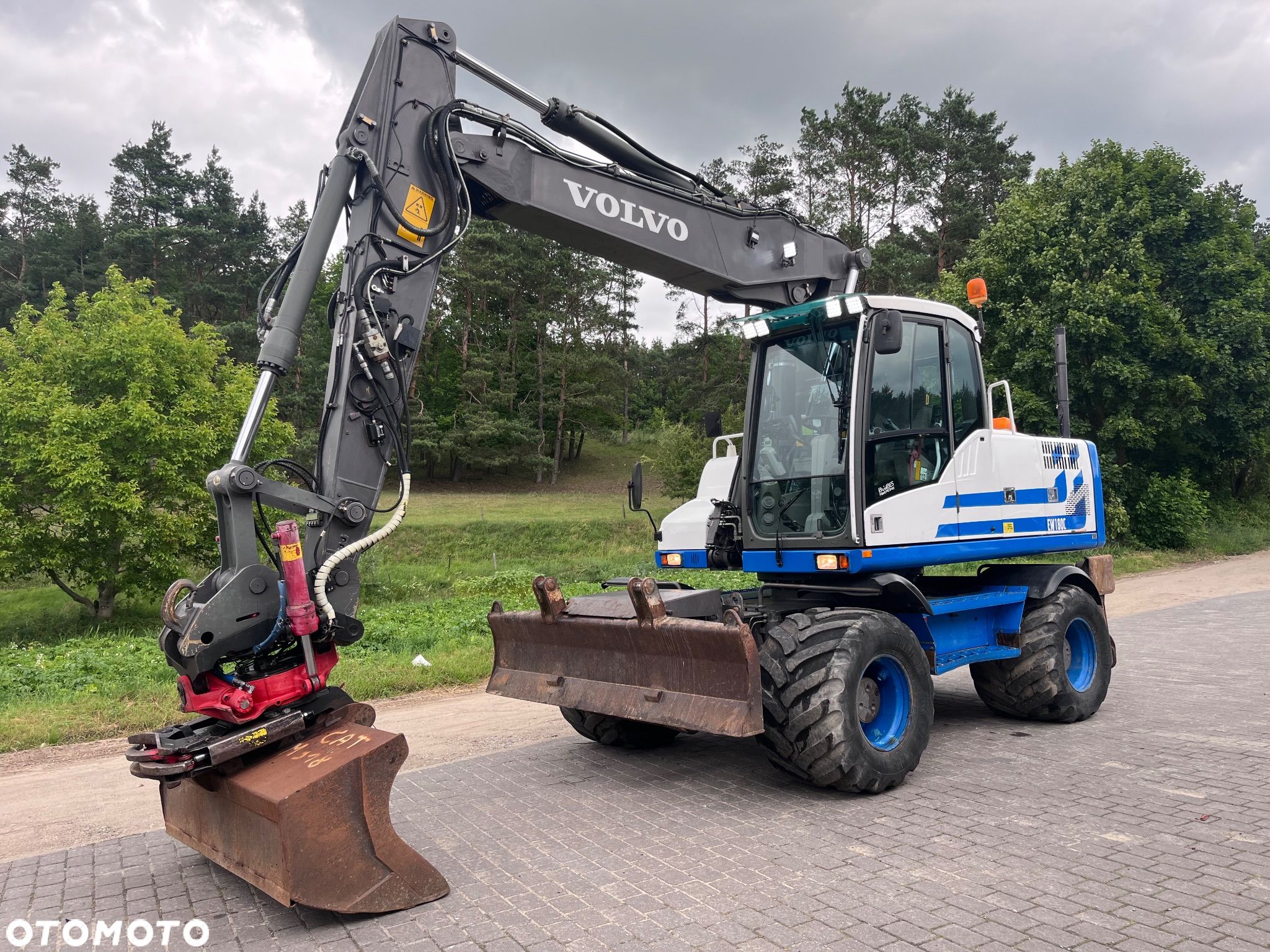 Volvo EW180C - 1