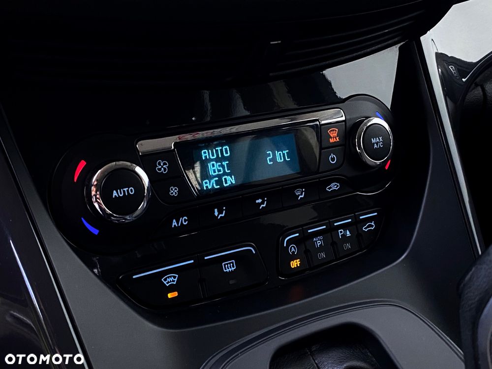 Ford Kuga 2.0 TDCi 4WD Titanium - 29