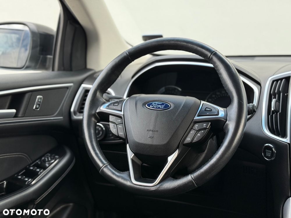 Ford Edge - 5