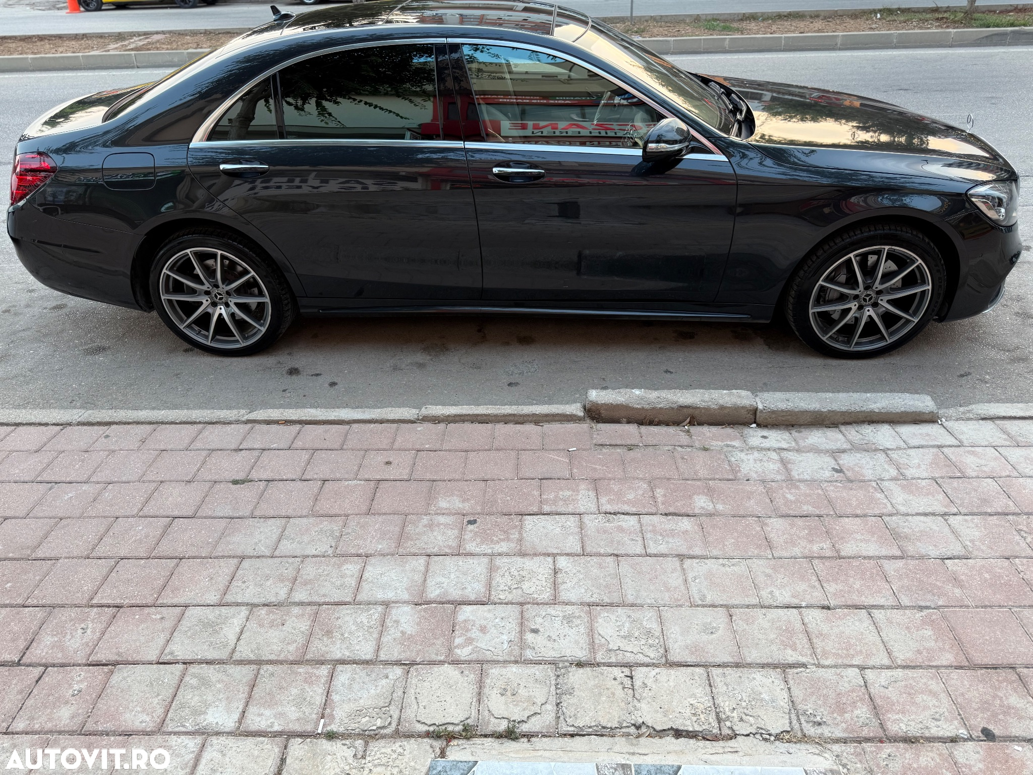 Mercedes-Benz S 400 d 4MATIC Long Aut - 4