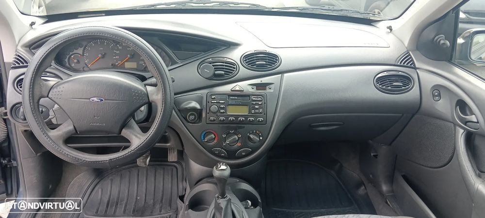 Ford Focus SW - 9