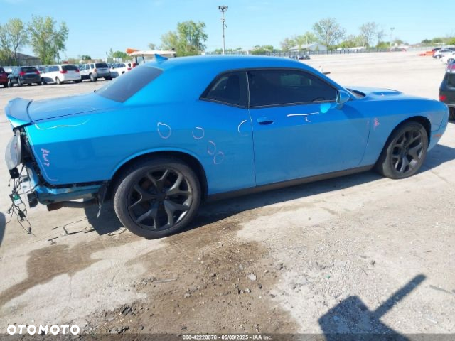Dodge Challenger 3.6 SXT Plus - 4