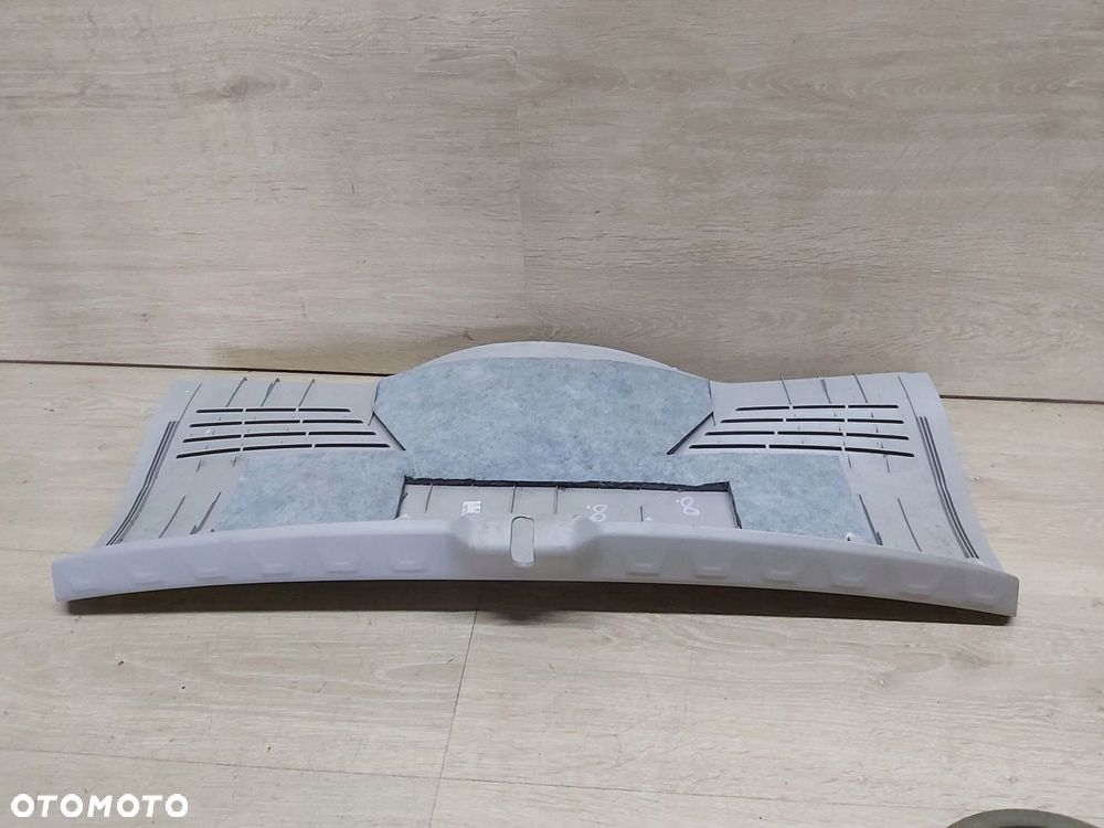 Toyota AYGO II osłona pasa tylnego plastik bagażnika tył 64716-0H030 - 5