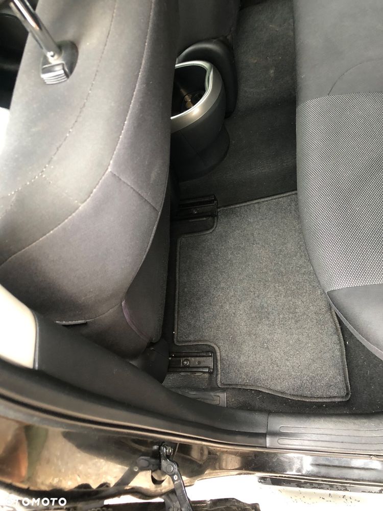 Nissan Juke - 23